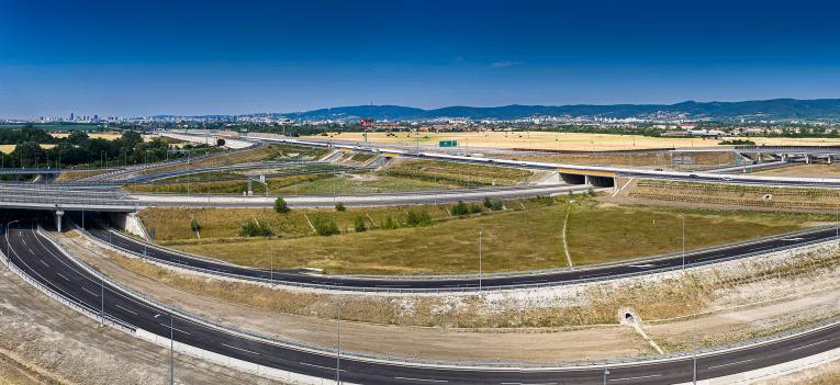 Východný vstup do&nbsp;hlavného mesta prešiel modernizáciou. Nápor dopravy sa rozptýli ešte pred Bratislavou